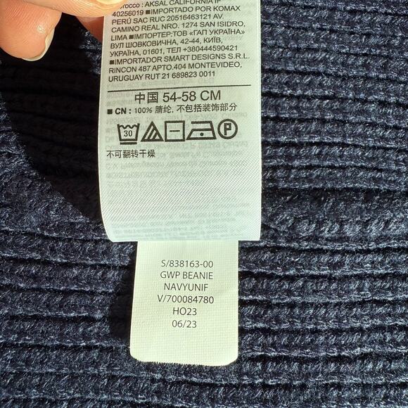 GAP Navy Knit Embroidered Logo Beanie Unisex – One Size - Picture 8 of 8